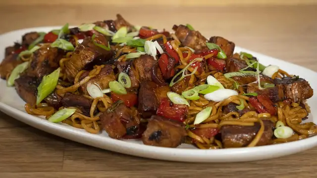 Video thumbnail for Noodles y Panceta de Cerdo al Estilo Chino