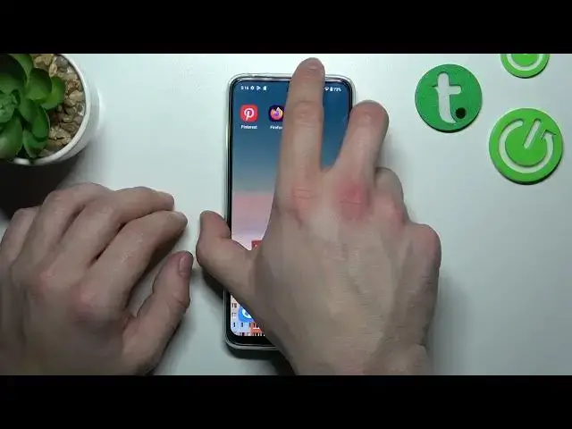 'Video thumbnail for How to Turn Off Flashlight on MOTOROLA  Moto G13'