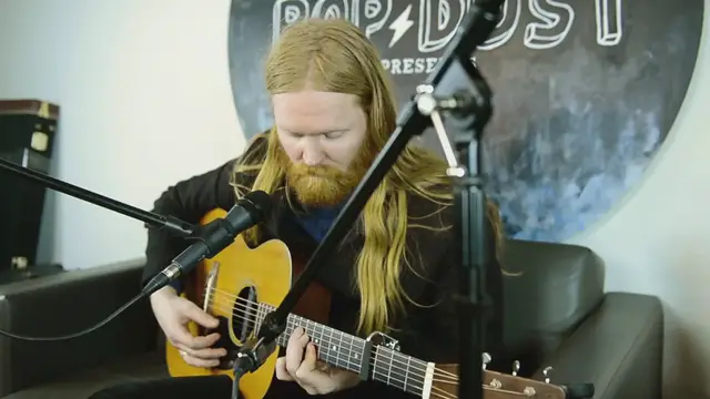 Video thumbnail for Junius Meyvant performs "New Waves" live at Popdust