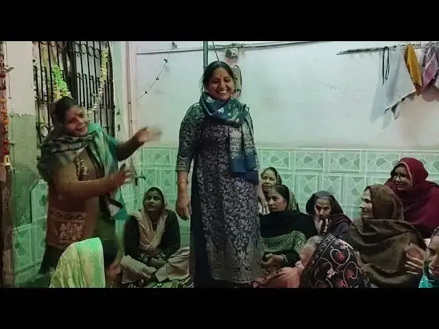 Video thumbnail for आज ते बेबे ने तोड़  कर दिए बहुत सुंदर भजन और डांस #happy_lokgeet #viral #डांस #हरियाणवी #topbajan