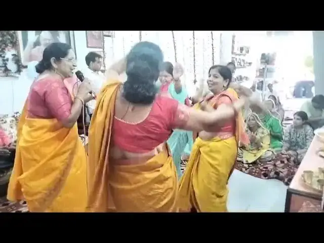 Video thumbnail for मै दासी बन जाऊ मनमोहन मुरली वाले की#happy_lokgeet #viral #डांस #kanha