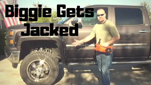 Video thumbnail for Review 12v DC Electric Hydraulic Jack Kit, Biggie Gets Jacked