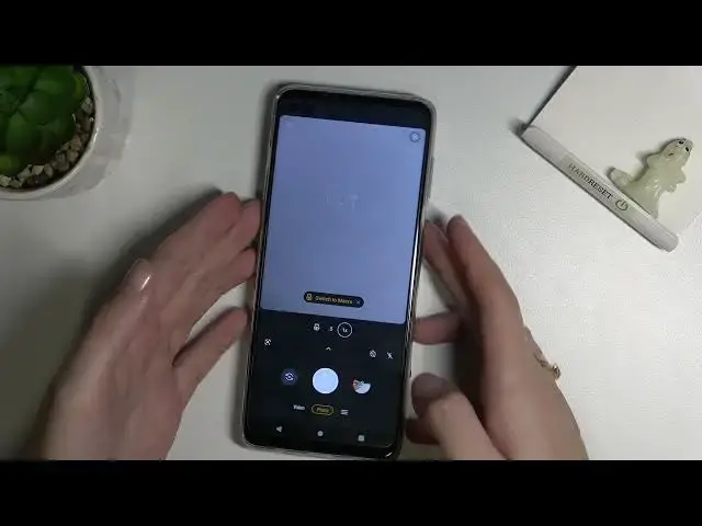 Video thumbnail for How to Take Active Photos on MOTOROLA Moto G100 – Live Photos
