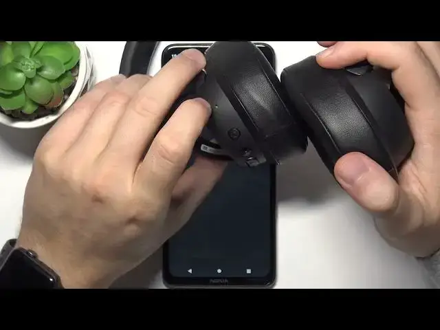 Video thumbnail for JBL Tune 700 - How To Fix Connection Problem