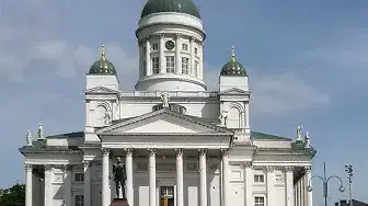 Video thumbnail for Helsinki Layover Tour Tipps