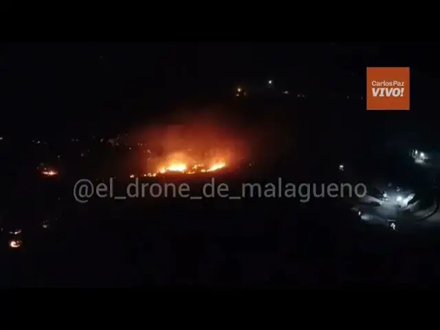 'Video thumbnail for Así se ve el incendio de Malagueño esta noche desde el aire'