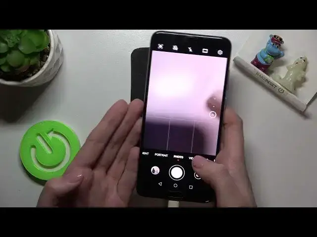 Video thumbnail for How to Turn On/Off Camera Grid Lines on HUAWEI P20 Pro | Assistive Grid