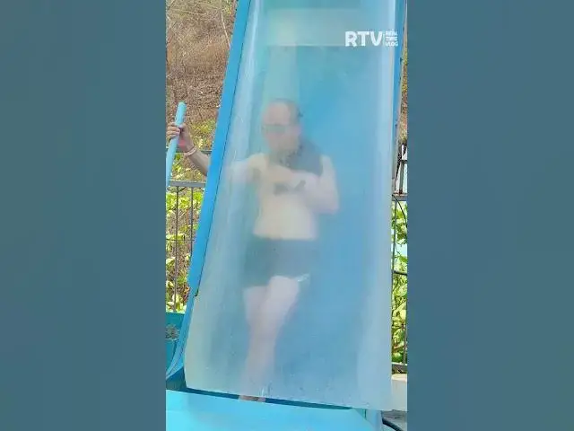 Video thumbnail for Loopy Woopy Water Slide at IMAGICA #shorts #waterpark #fun