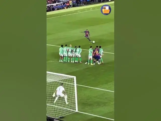 Video thumbnail for 🚀🇧🇷 RAPHINHA marca un golazo de tiro libre ante el Real Betis y adelanta al Barça.