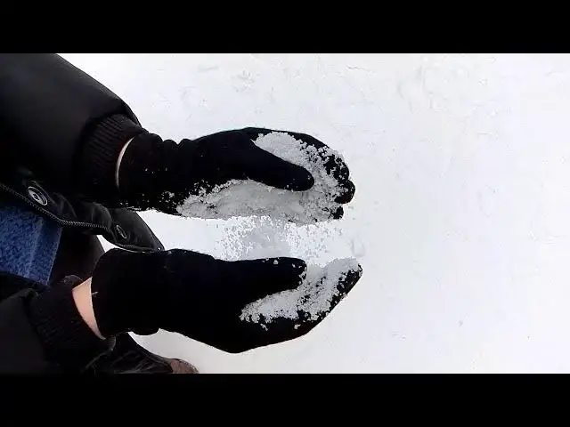 'Video thumbnail for Snow and Gloves in Slow Motion - Samsung Galaxy S21 Ultra Super Slow Motion HD 30FPS'