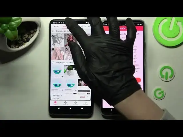 'Video thumbnail for How to Transfer files from Motorola Moto E22 to an Android Device - Install Send Anywhere'