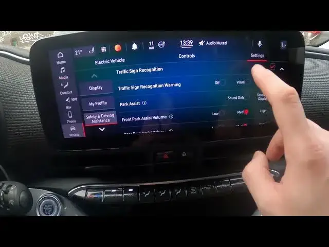 Video thumbnail for How to Enter Assistant Menu in Fiat 500 Electric ( 2020 - now ) -Manage All Assistants in the Car