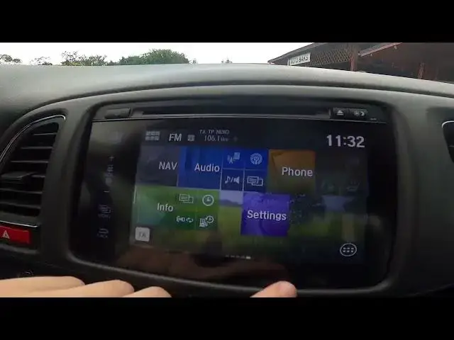 Video thumbnail for How to Enable or Disable Memory Refresh Function in Honda HR-V II ( 2015 -  2021)