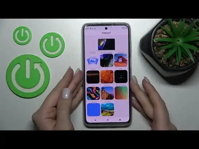 'Video thumbnail for Motorola Moto G82 - How To Change Lock Screen Wallpaper'