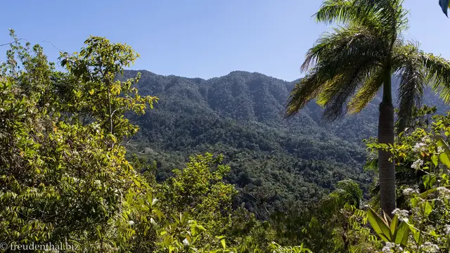 Video thumbnail for Ausflug zur Comandancia de la Plata | Rundreise Kuba