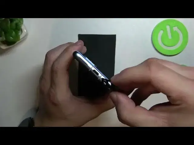 'Video thumbnail for Does Xiaomi 12 Pro Have SD Card Slot?'