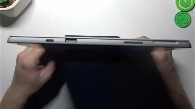 Video thumbnail for Does MICROSOFT Surface Pro 7+ have SD Card Slot?