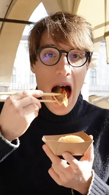 Video thumbnail for Mangio tutti i RAVIOLI CINESI di Ravioli e Sapori