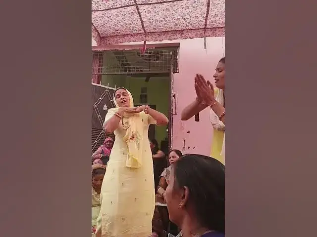 Video thumbnail for ब्याह शादी में गया जाने वाला मस्त जकड़ी गीत और डांस,कांटा की बड़बेरी #happy_lokgeet #जकड़ी#डांस