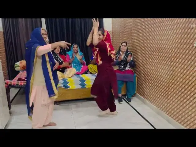 Video thumbnail for मैं समझाऊं समझ मेरी सासू, सत्संग लेले राधास्वामी का, Happy lokgeet, गुरु भजन