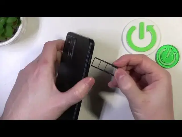 'Video thumbnail for Does MOTOROLA Moto G13 Have Dual SIM?'