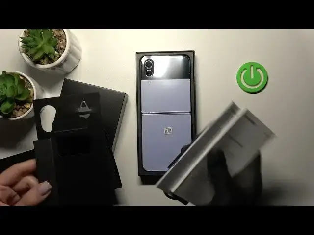 Video thumbnail for Samsung Galaxy Z Flip4 - Does it Come with Earbuds