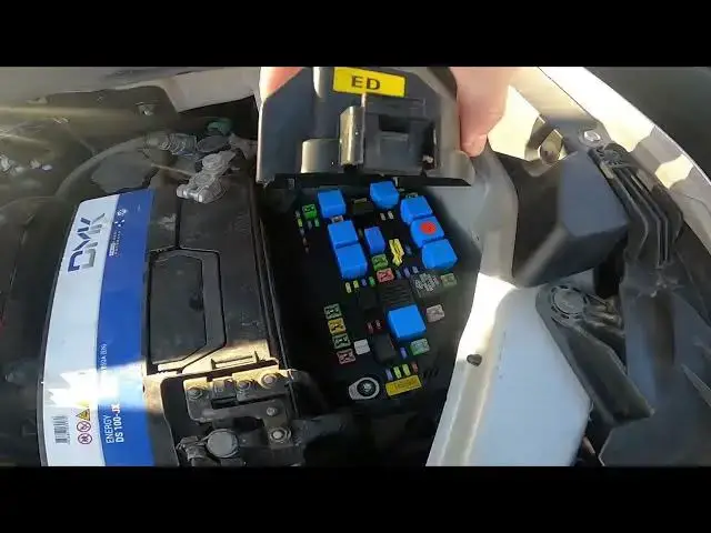 Video thumbnail for Where is Fuse Box Under the Hood in Ssangyong Korando III ( 2010 – 2016 ) - Find Fuse Box