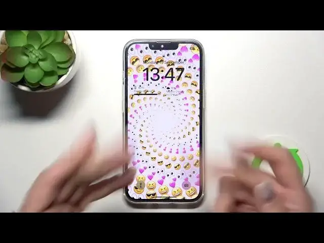 Video thumbnail for How to Change Lock Screen Wallpaper in iPhone 14 - Lock Screen Layout