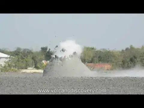 'Video thumbnail for Mud Bubble Explosions at Bledug Kuwu Mud Volcano'