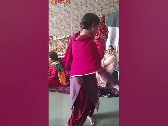 Video thumbnail for हिमाचली डांस #happy_lokgeet #viral #डांस #shortvideo