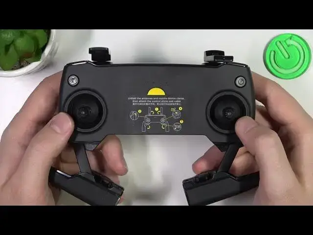 Video thumbnail for How to Power On / Off Controller of DJI Mavic Mini?