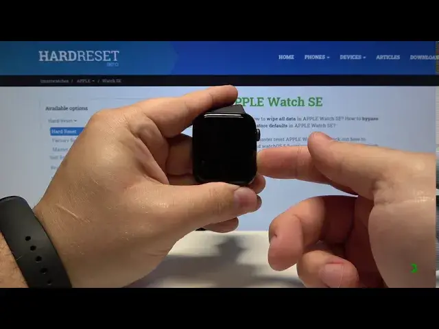 Video thumbnail for Soft Reset APPLE Watch SE – Fix Frozen Screen