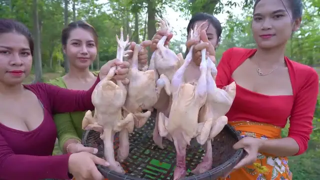 'Video thumbnail for Yummy cooking crispy with vegetable recipe and eat - Amazing video (720p 25fps)'