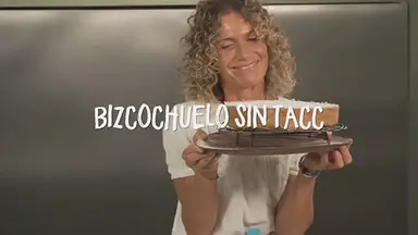 'Video thumbnail for Como cocinar un Bizcochuelo sin TACC con Maru Botana'