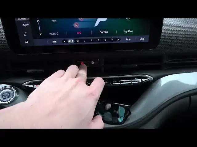 'Video thumbnail for How to Enable or Disable Hazard Lights in Fiat 500 Electric ( 2020 - now ) - Use Emergency Lights'