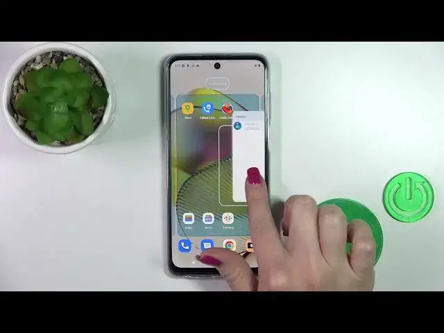 Video thumbnail for How to Manage Widgets in Motorola Moto G73 - Add or Remove Home Screen Widgets