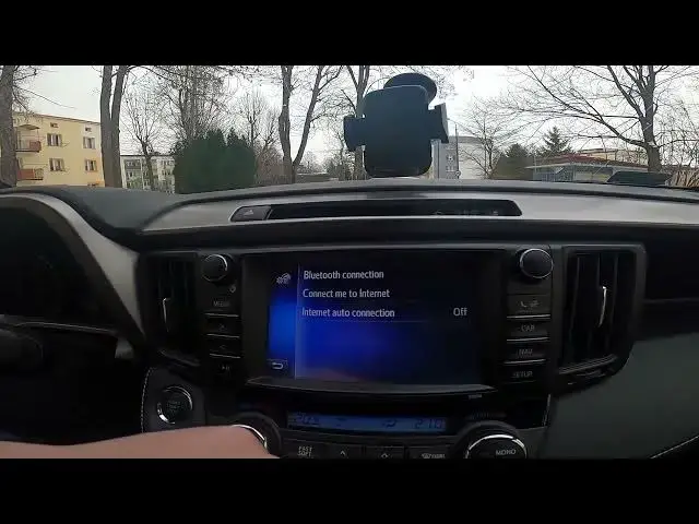 Video thumbnail for How to Enable or Disable Auto Internet Connection in Toyota RAV 4 IV (2013 - 2018)