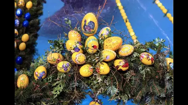 Video thumbnail for The greatest Easter fountain in Franconia, Germany
