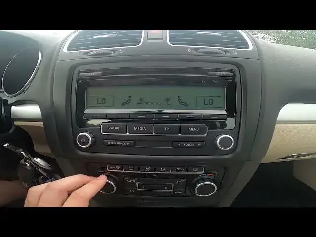 'Video thumbnail for How to Synchronize Airflow in Volkswagen Golf VI ( 2008 - 2016 ) - Sync Climate Control'