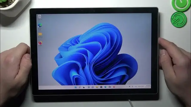 Video thumbnail for Does MICROSOFT Surface Pro 7+ Support Wireless Charging ?