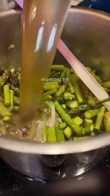 Video thumbnail for Have you ever had this fish  of course you have. the basic but beautiful branzino(720P HD)