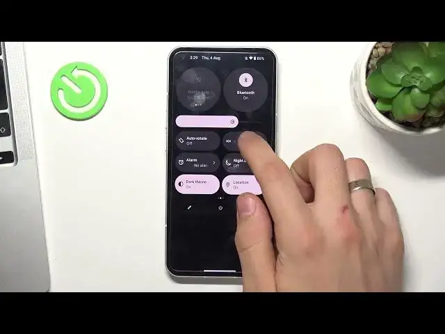 'Video thumbnail for Nothing Phone 1 - How To Set Up Nearby Share'