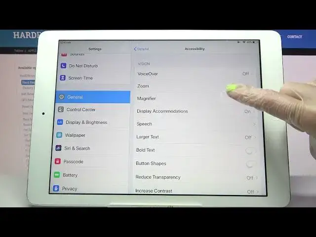 Video thumbnail for How to Activate Auto-Brightness on IPAD AIR - Set Up Adaptive Brightness