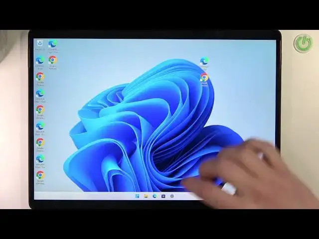 Video thumbnail for Microsoft Surface Pro 8   How To Change Keyboard Language