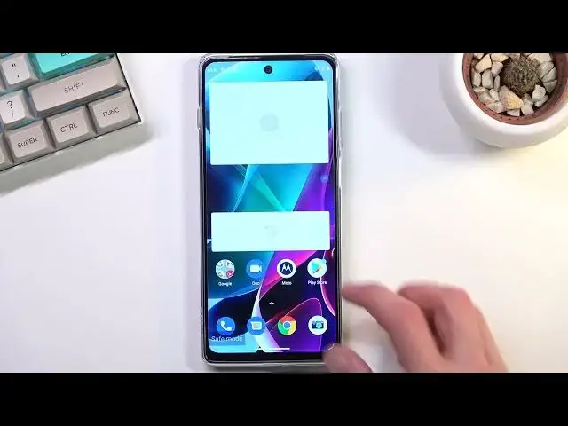 'Video thumbnail for How to put into Safe Mode on MOTOROLA Moto G200 | Exit Safe Mode'