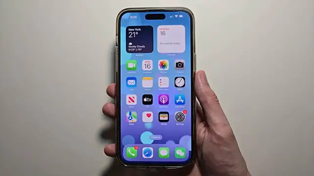 Video thumbnail for iOS 18 How to Schedule a Text Message! - iPhone