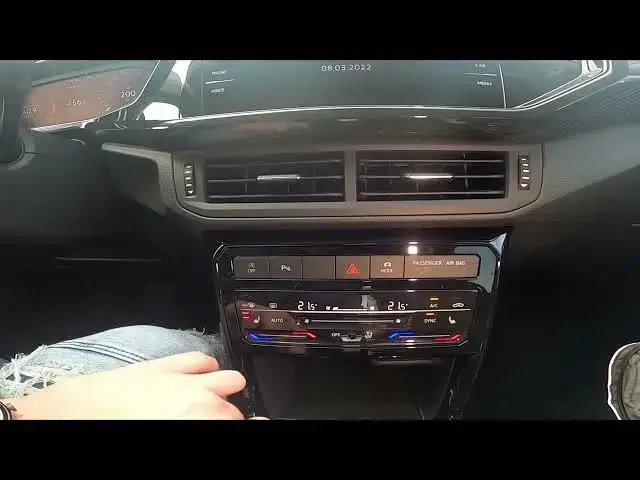 Video thumbnail for How to Synchronize Airflow in Volkswagen T-Cross ( 2018 - now ) - Sync Climate Control