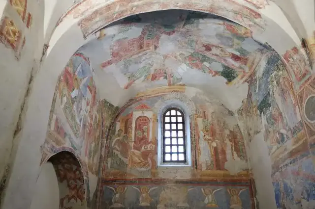 Video thumbnail for Stift Lambach in Oberösterreich - Barock Architektur in Vollendung