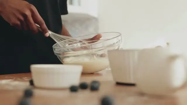 Video thumbnail for 32 Healthy Vegan Muffin Recipes Anyone Can Fall In Love With