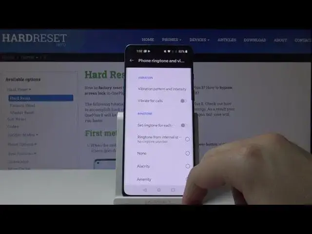 'Video thumbnail for OnePlus 8 – Change & Correct Vibration Pattern'